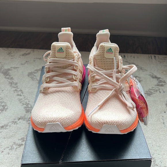NWT Adidas Ultraboost DNA - Picture 3 of 9